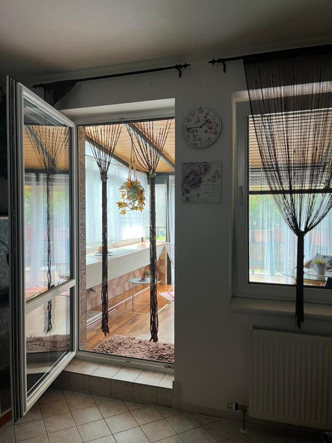 Terrace Apartment S 1 Spalnou Sofia-Parking & Wifi ブラチスラヴァ エクステリア 写真