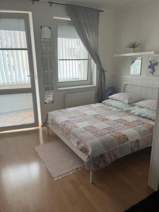 Terrace Apartment S 1 Spalnou Sofia-Parking & Wifi ブラチスラヴァ エクステリア 写真