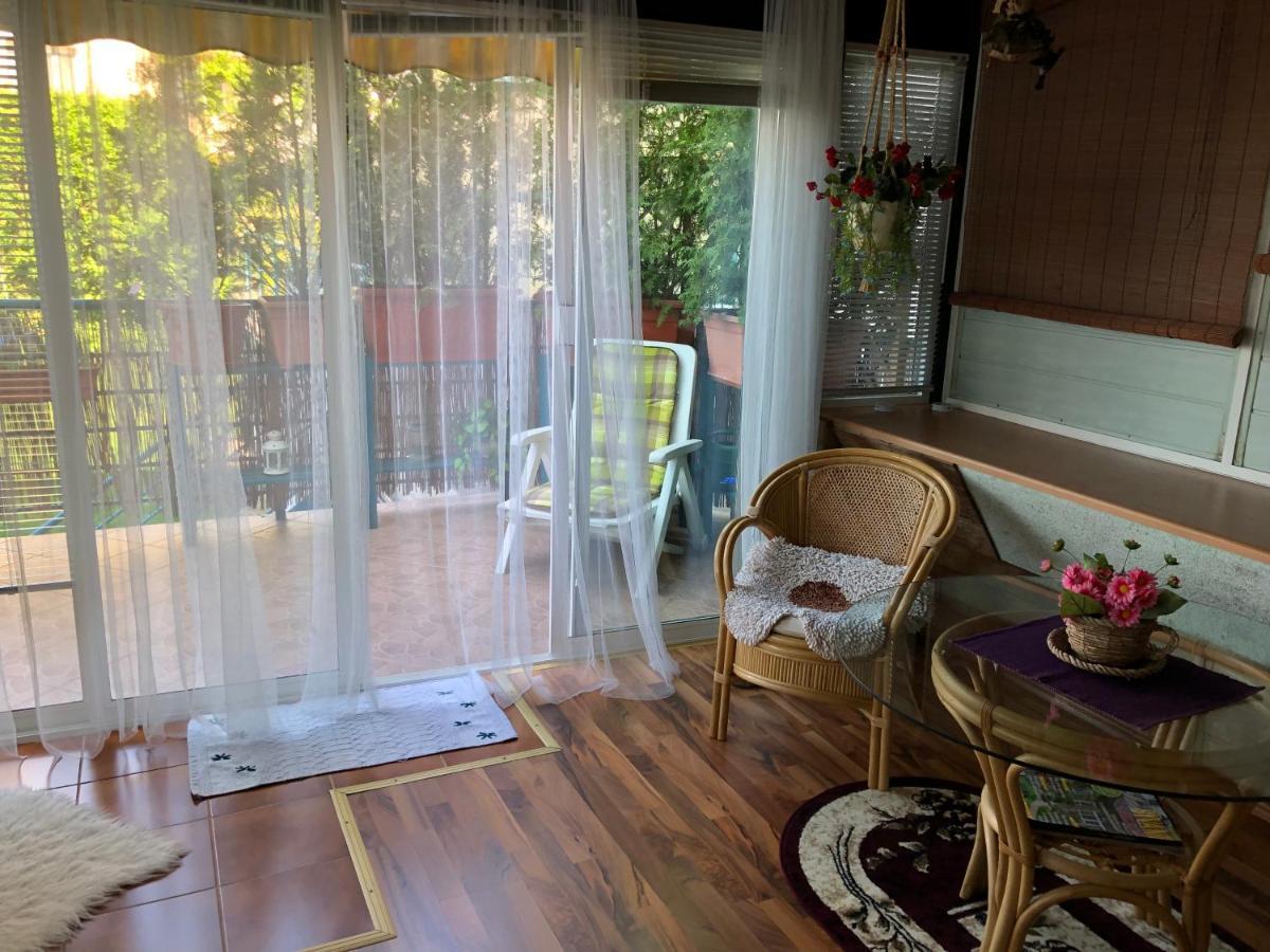 Terrace Apartment S 1 Spalnou Sofia-Parking & Wifi ブラチスラヴァ エクステリア 写真